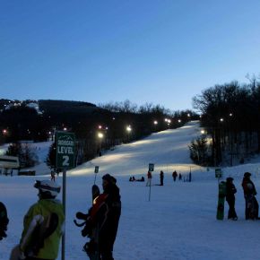 Night skiing with a city&nbsp;view