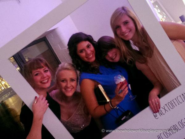 The other travel girls!